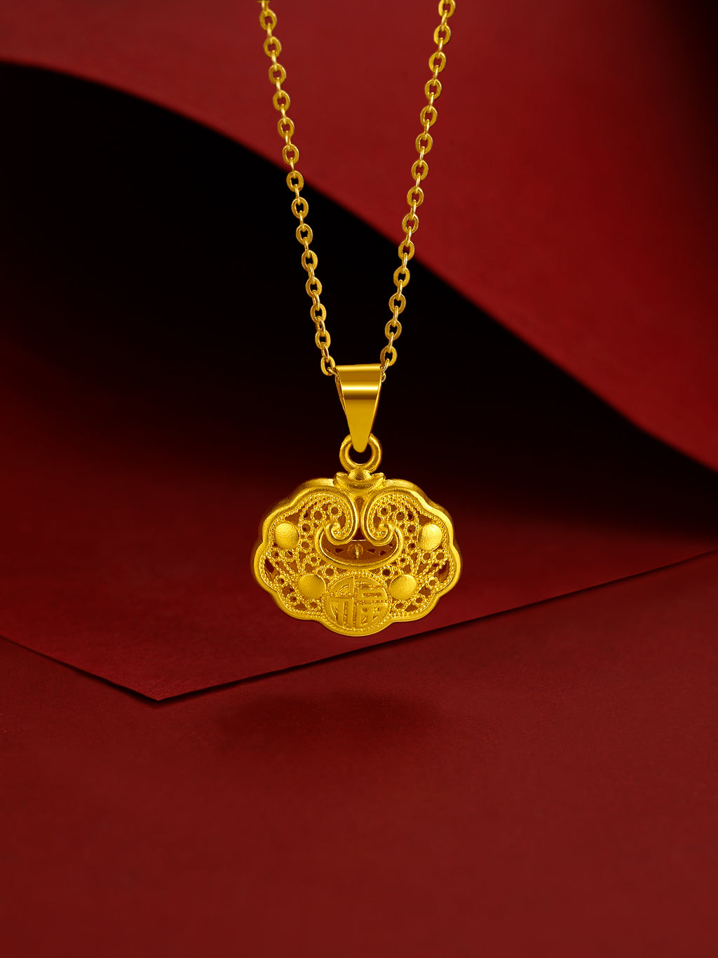 999 24K Gold Pendant Peace Lock 2.9-3.2g A0411640