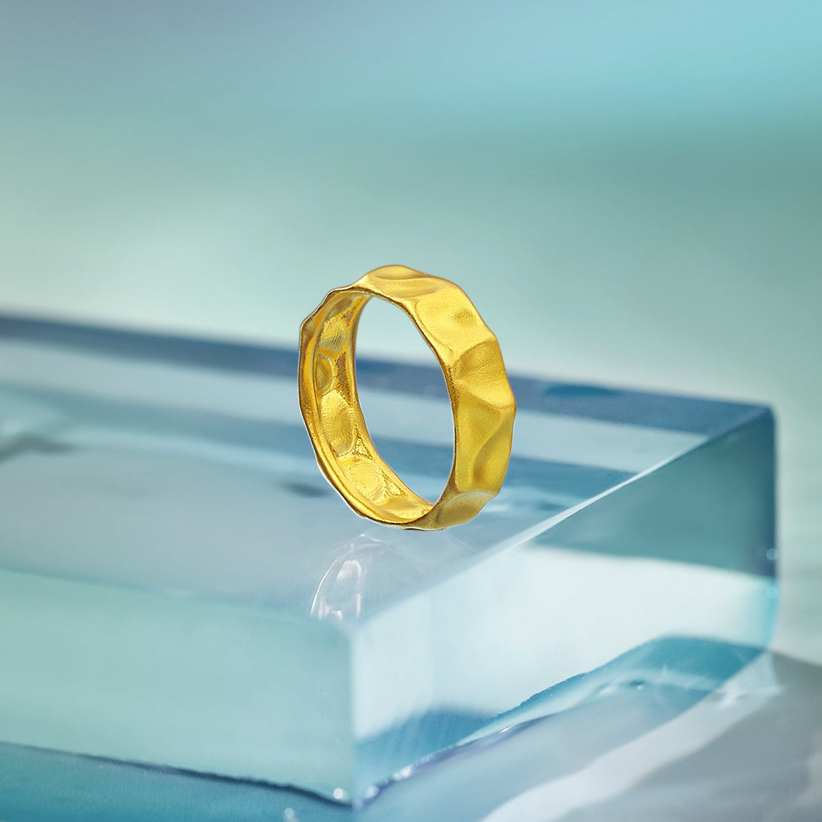 "ZHOU LIU FU X Johnny Huang" 24K Gold Rings  3.6-5.1g A0111512