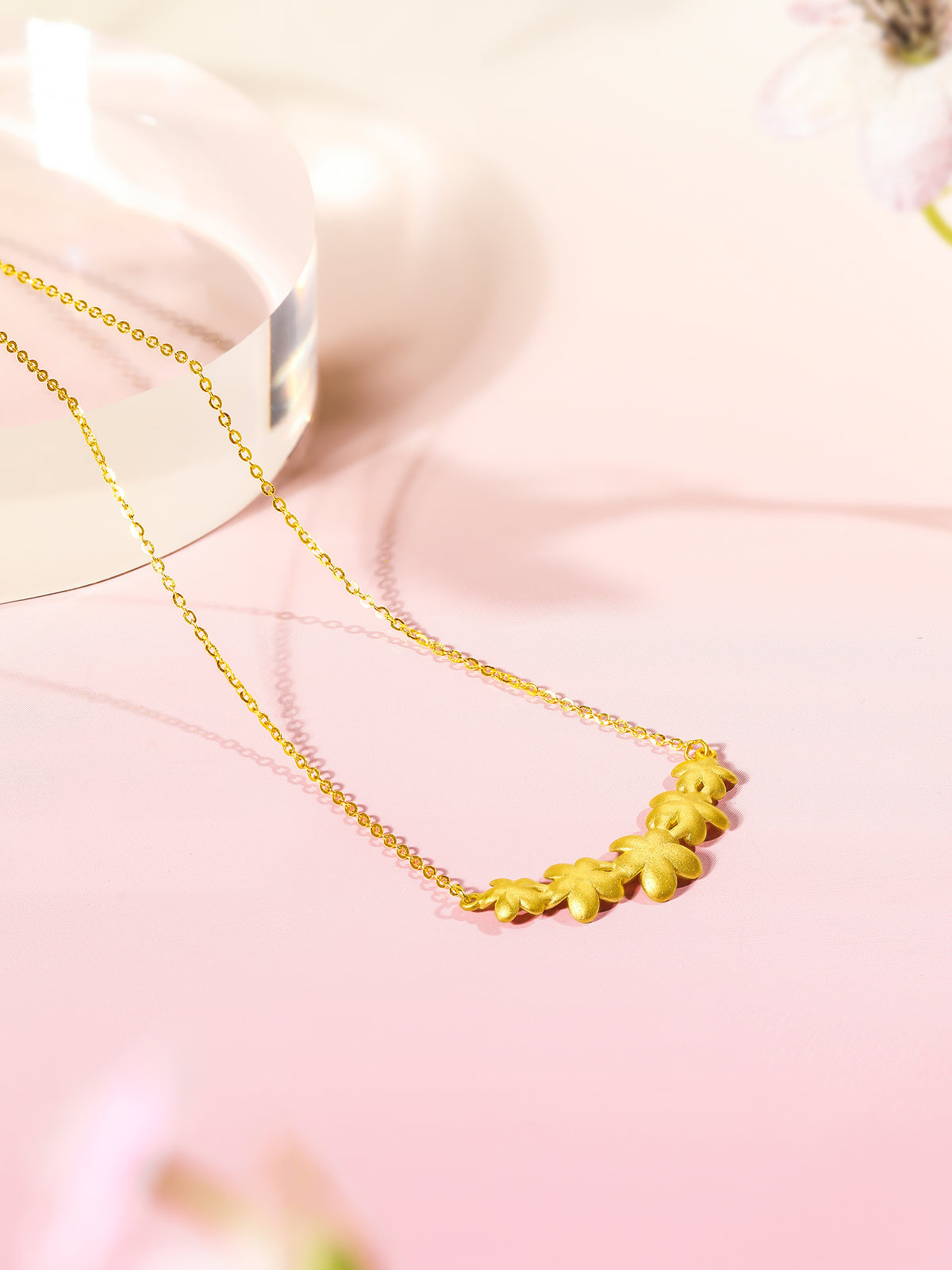 999 24K Gold Pendant Necklace Flower 4.4-4.8g A0611667