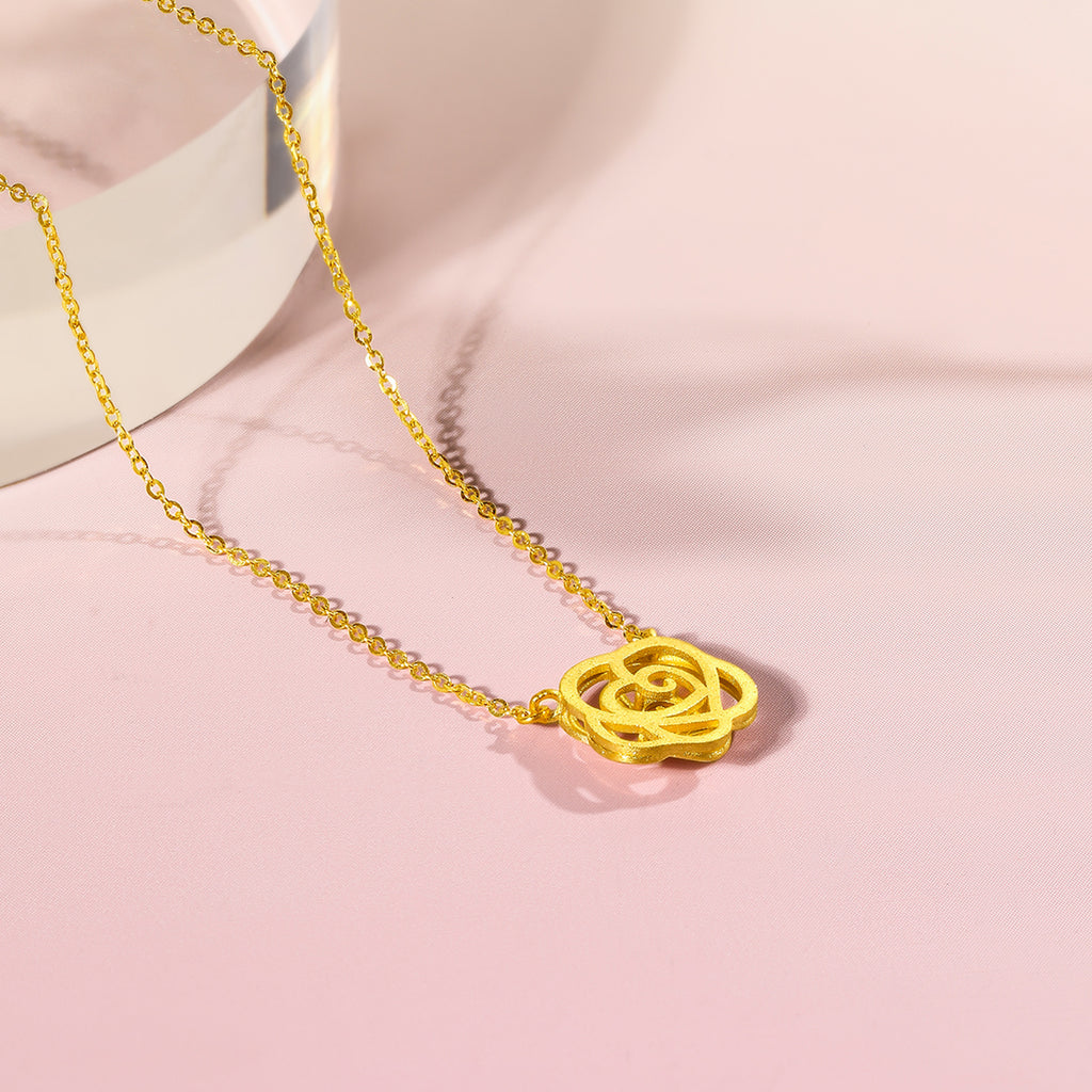 999 24K Gold Pendant Necklace Flower 3-3.8g A0611681