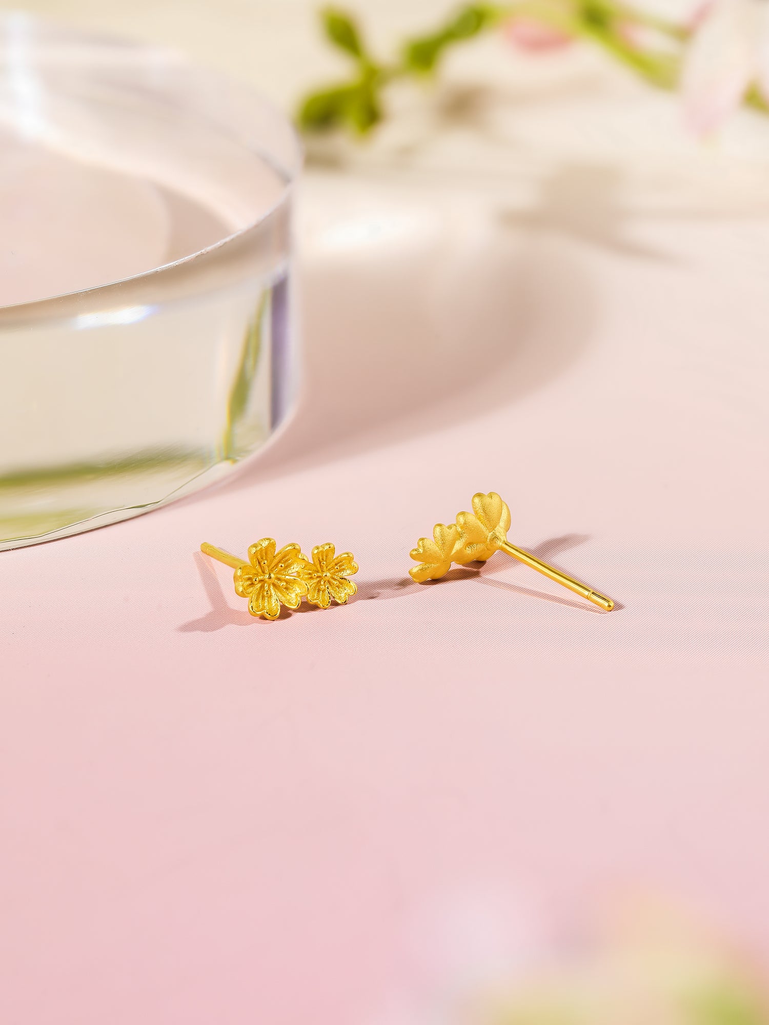 999 24K Gold Earrings Flower 1.5-1.8g A0911669