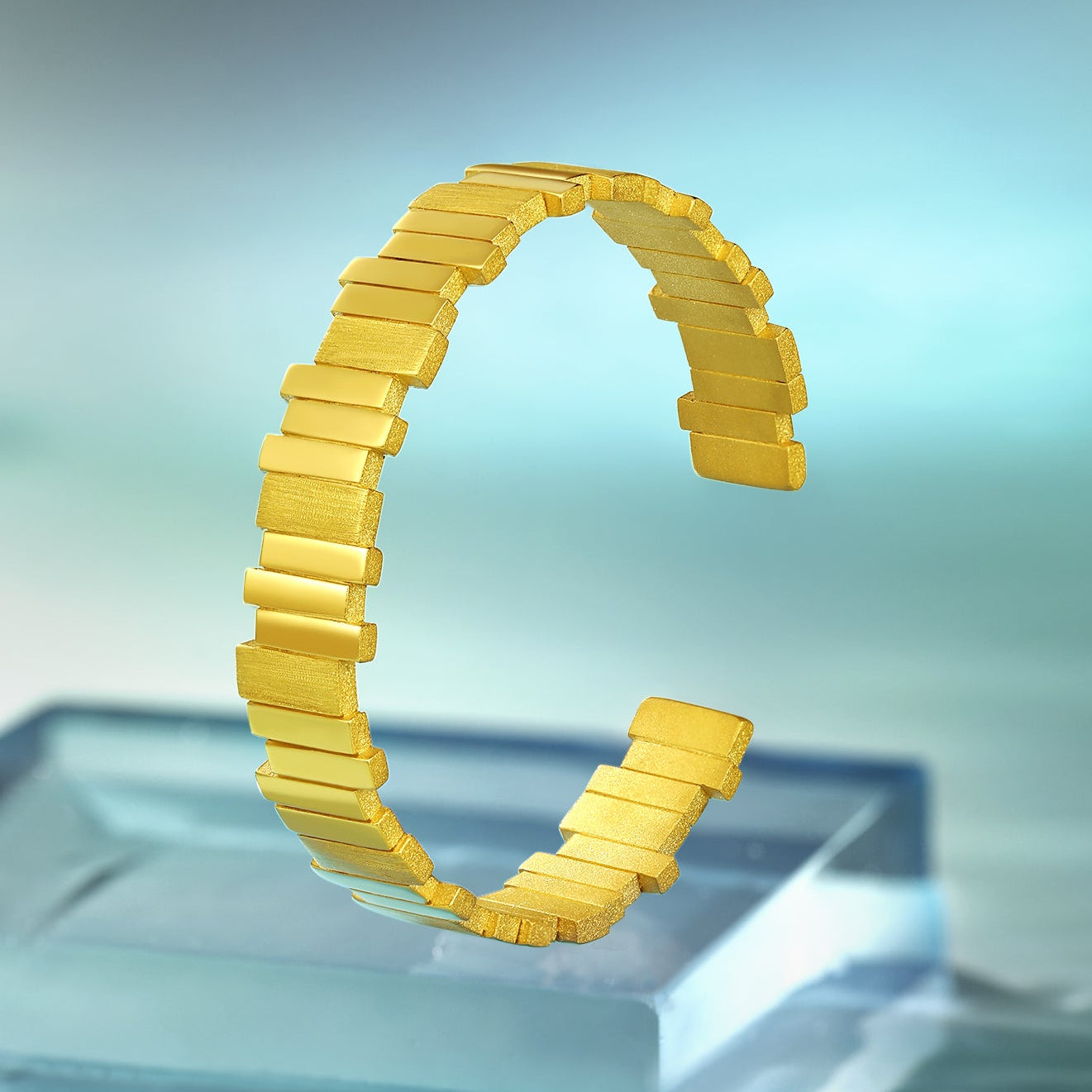 "ZHOU LIU FU X Johnny Huang"  24K Gold Bangle Bracelet  48-62g A1011584