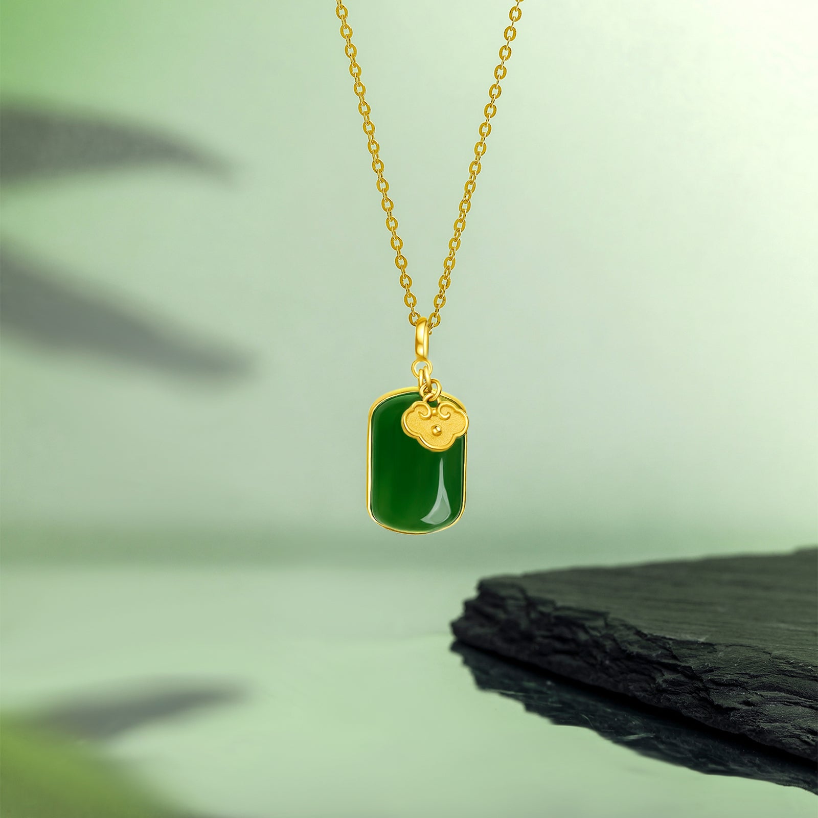 999.9 24K Gold Pendant Heitian Jade 0.8-1g Wu Shi Pai 无事牌 Y0411802