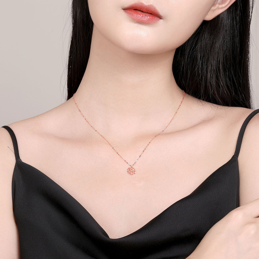   18K Rose Gold Pendant Necklace              Flower 0.59-0.89g KI066879