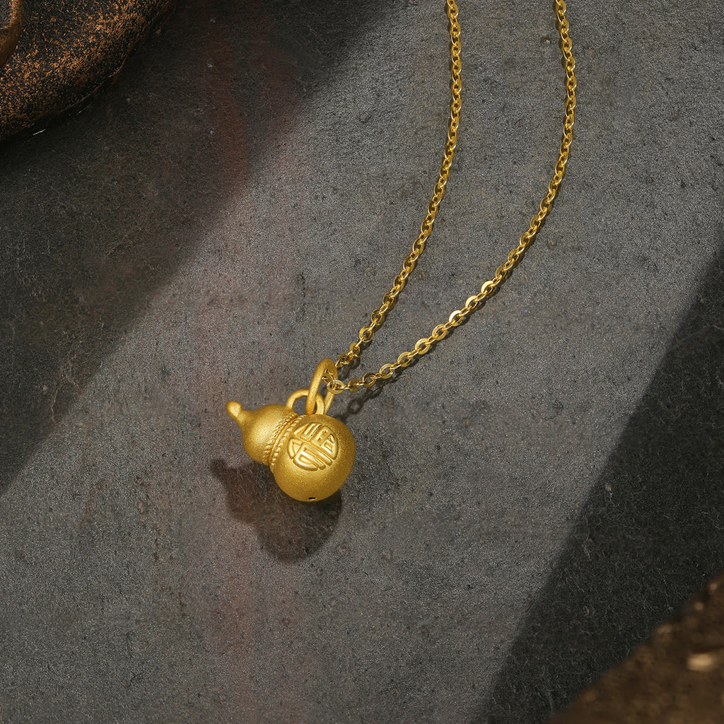 24K Gold Pendant 0.5-0.7g Hulu A0411570