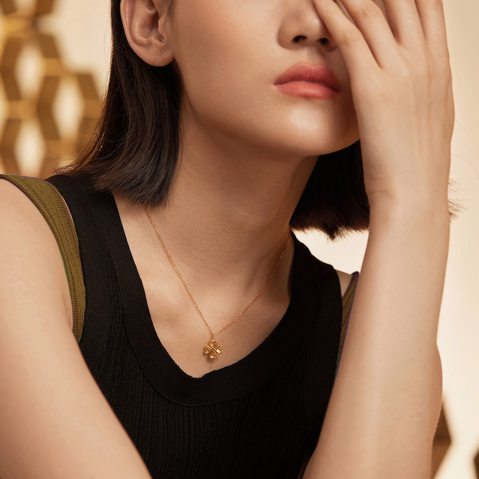 24K Gold Pendant Necklace Clover 3.6-4.2g 40+5cm A0610846