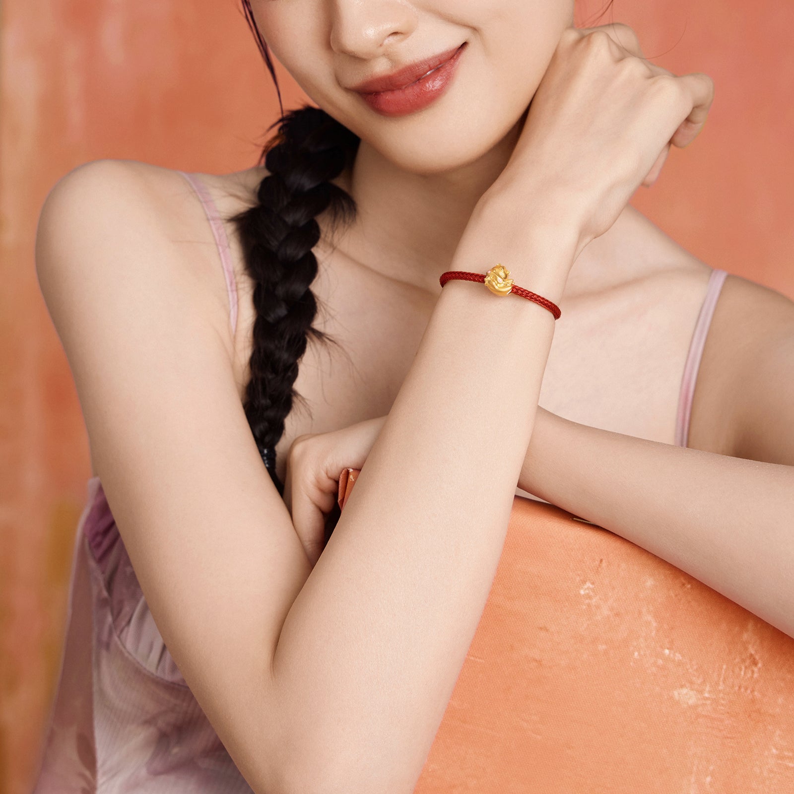 'Year of the Horse' 24K Gold Charm Bracelet Horse Star 0.65-0.95g 17cm & 19cm A1615703