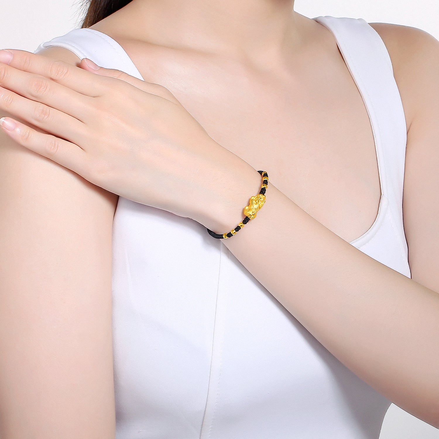   24K Gold String Bracelet              Pixiu 1.5-1.8g AD171329