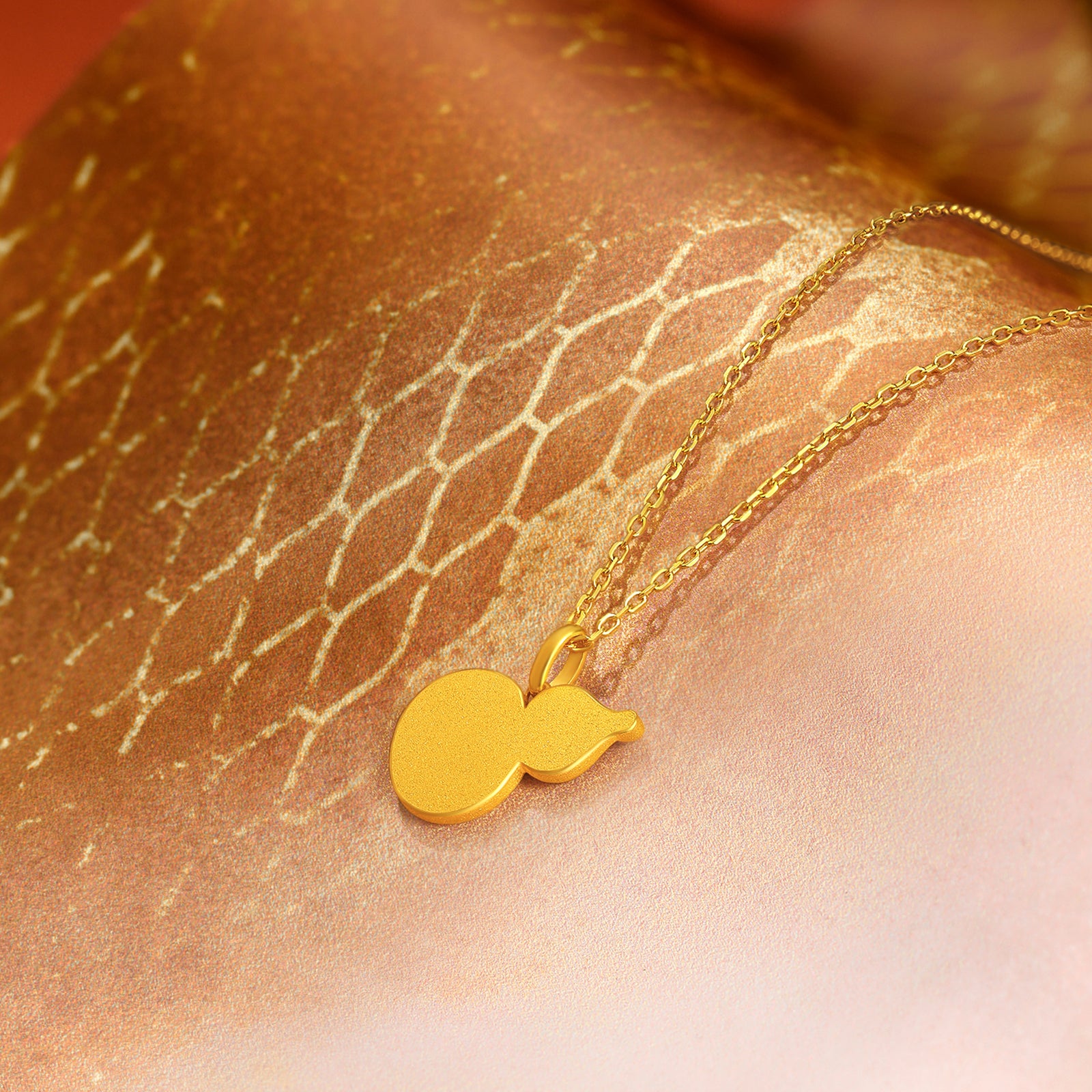 "Chinese Zodiac Snake" 24K Gold Pendant Gourd 2.05-2.35g A0415128