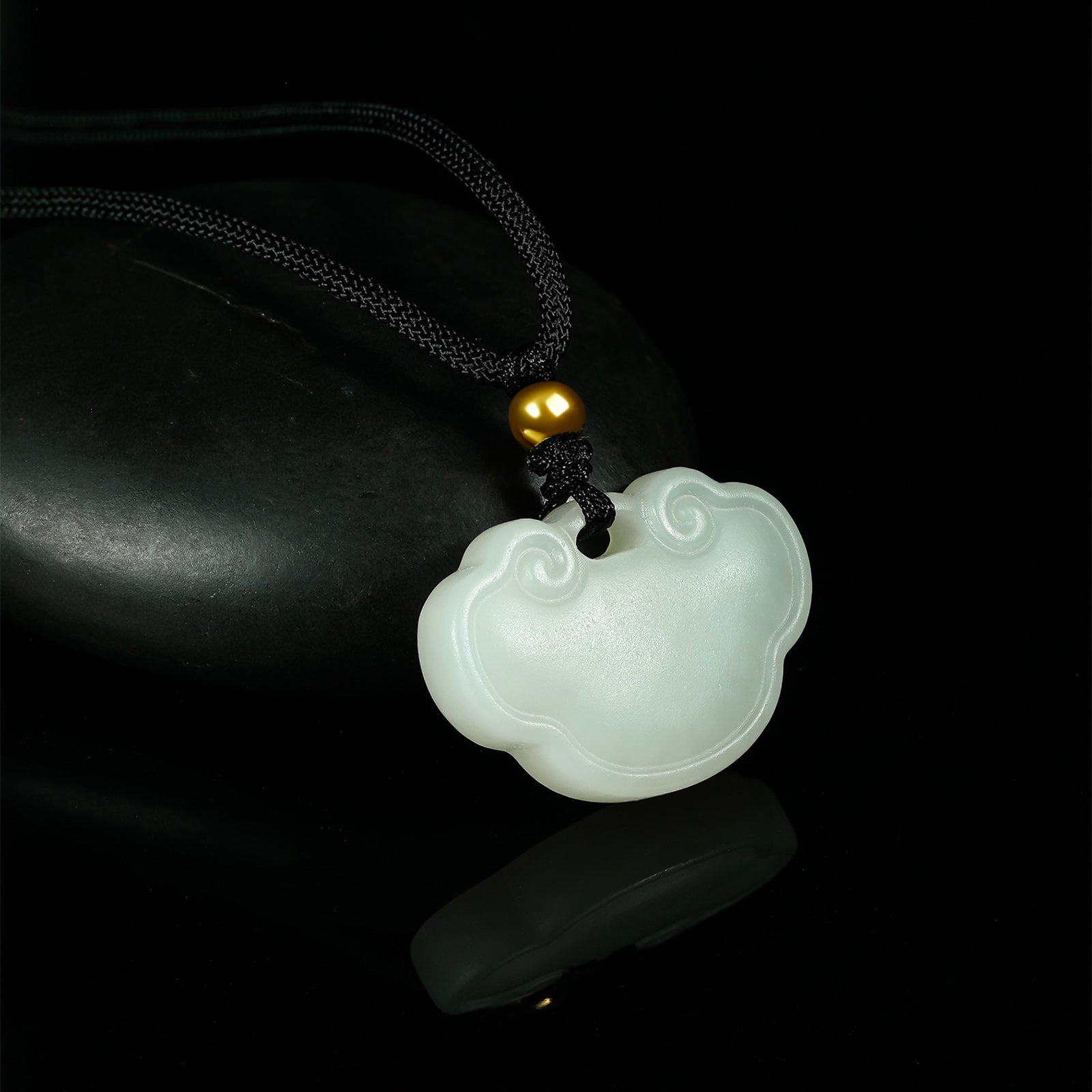 999.9 24K Gold Pendant Necklace Heitian Jade 0.09-0.11g Ruyi 如意 Y048706