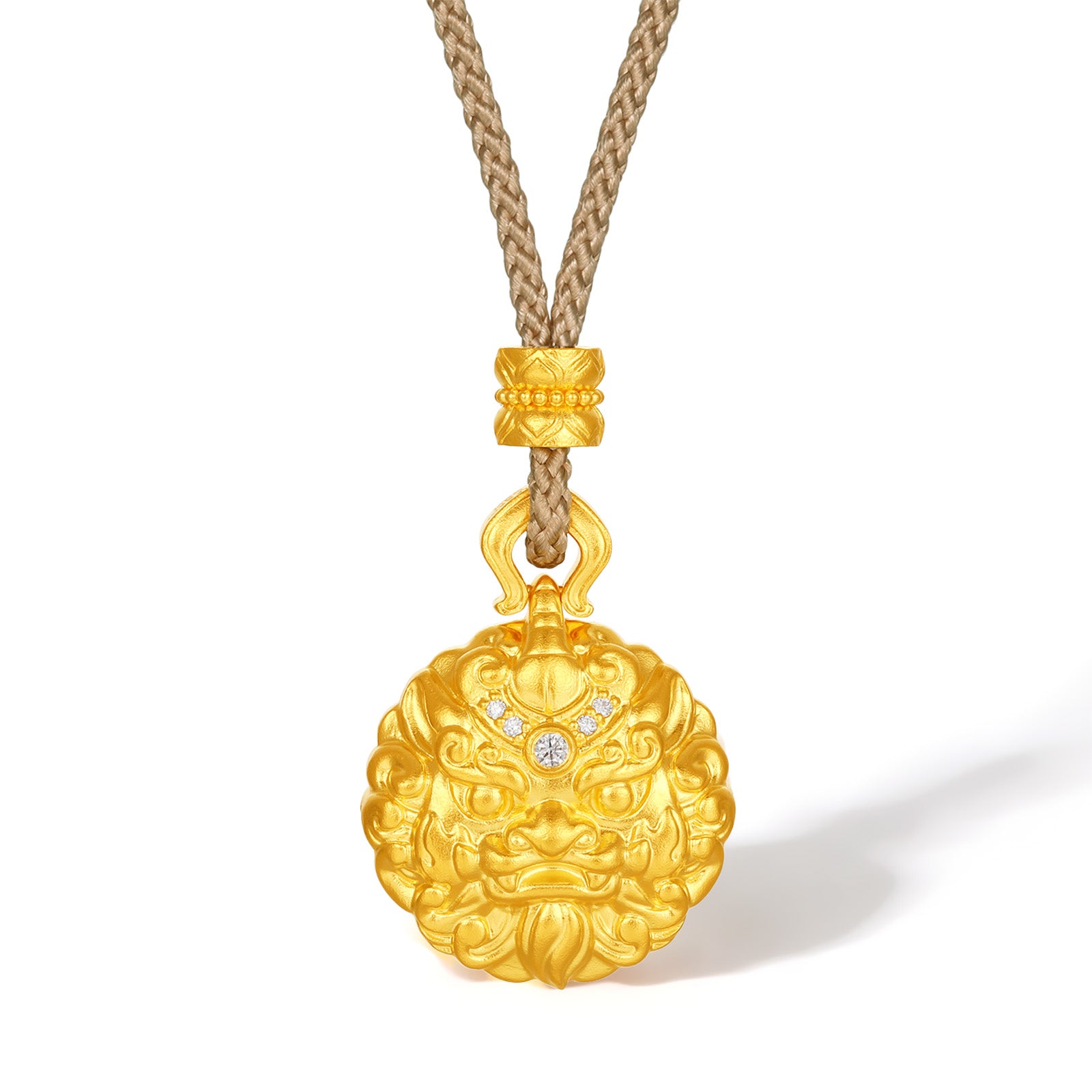 "Jiuhua Mountain" 24K Gold Diamond Swirl Engraved Round Pendant 0.03ct W0430055