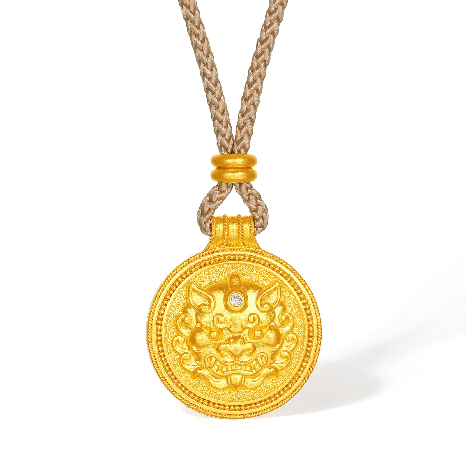"Jiuhua Mountain" 24K Gold Diamond Mythical Beast Round Pendant 0.013ct W0430056