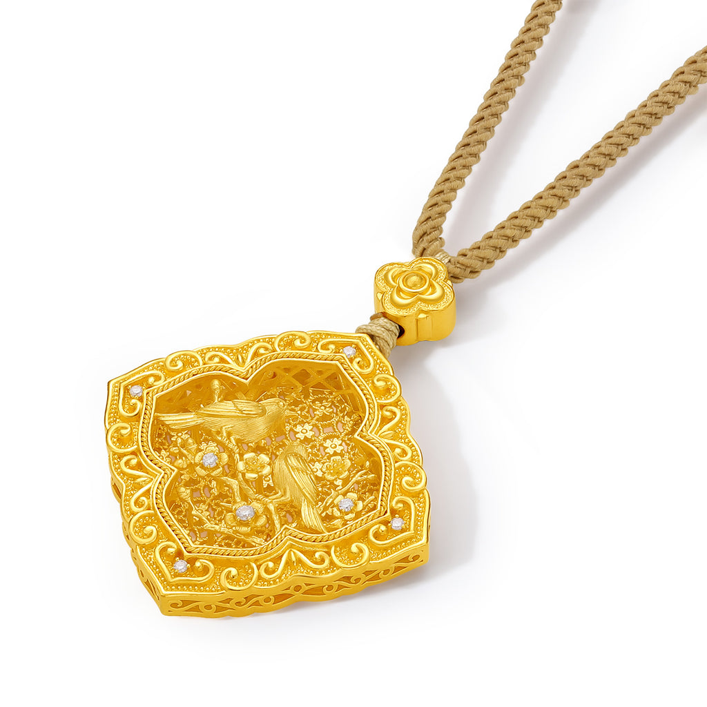 "Chinese Culture Collection - Wood Carving"  24K Gold Pendant  Diamond 0.01ct  0.006ct Flower 11.22-13.72g W0448118