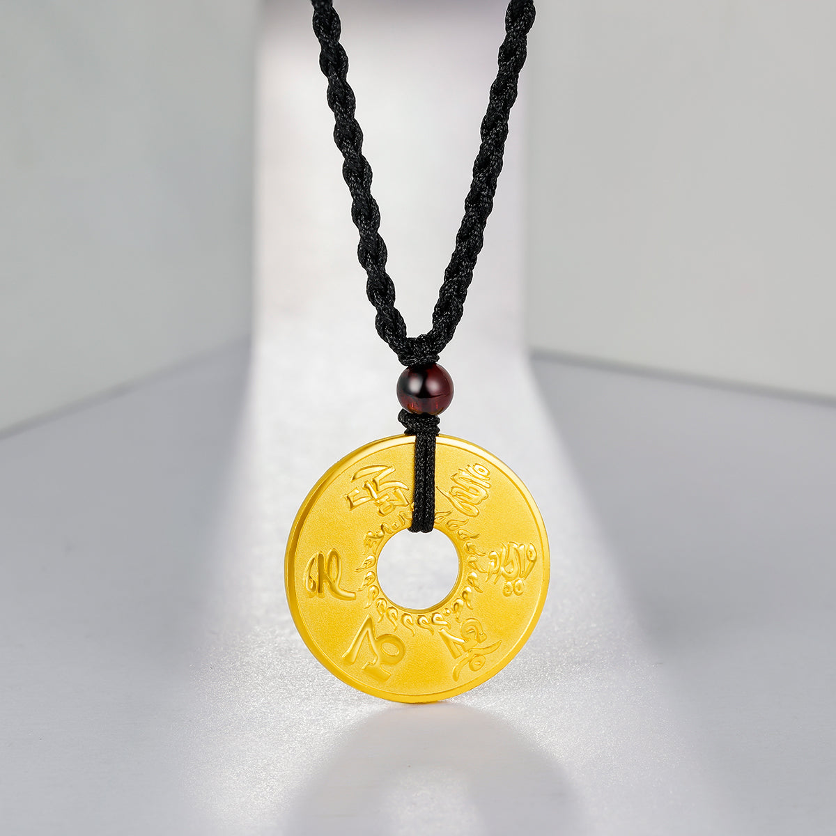 999 24K Gold Pendant Peace Buckle 7-8g AB041562