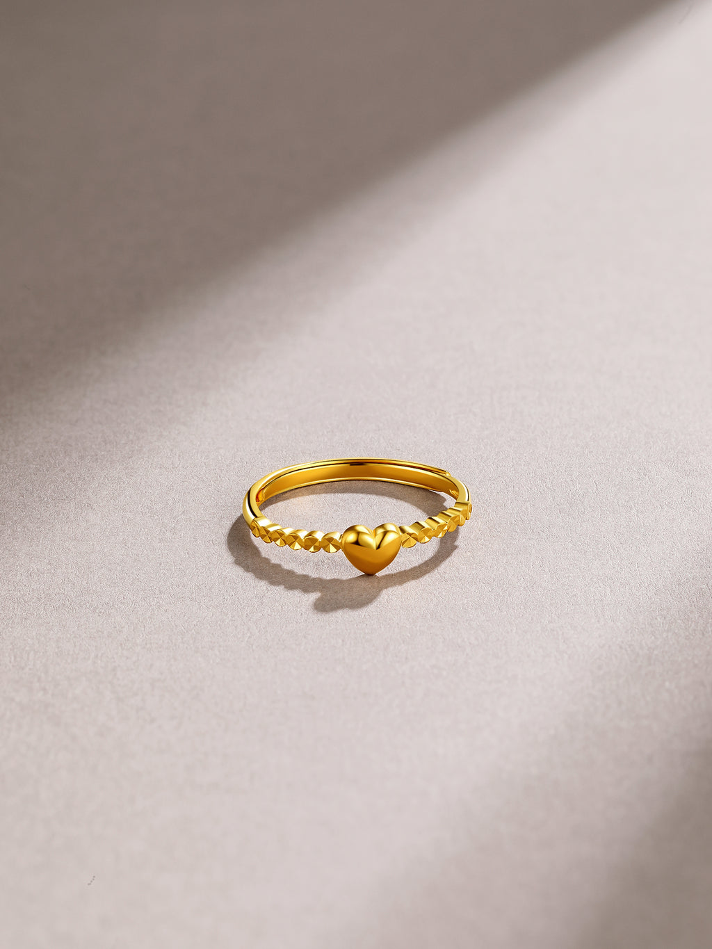 999 24K Gold Ring Heart 1.7-2.2g A018938