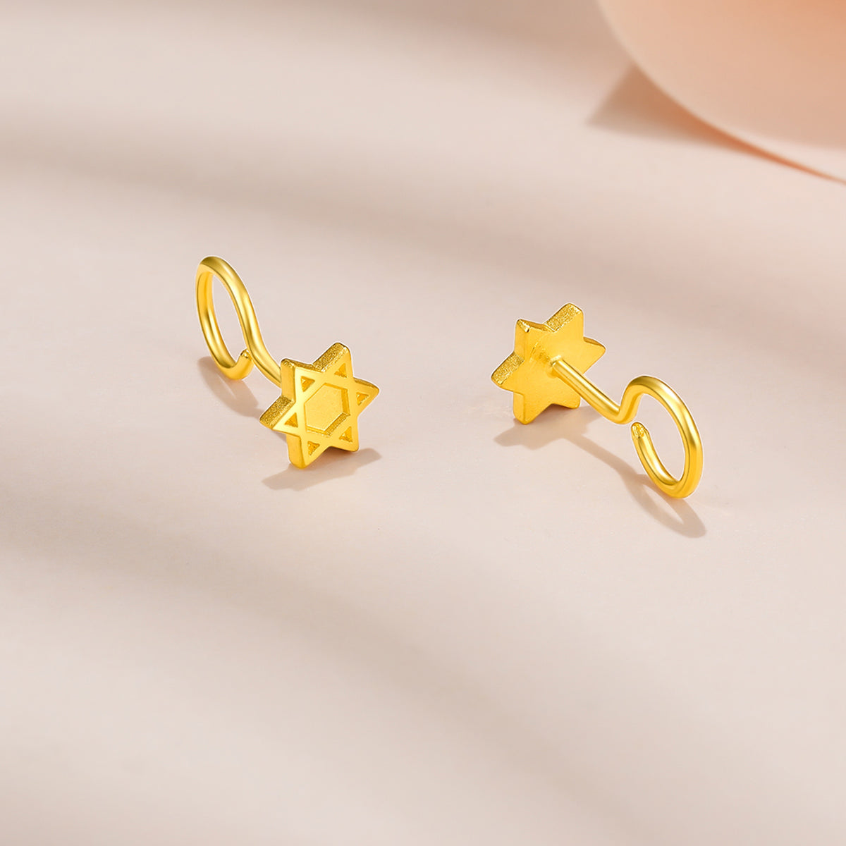 999 24K Gold Earrings Star 1.5-2g AA096619