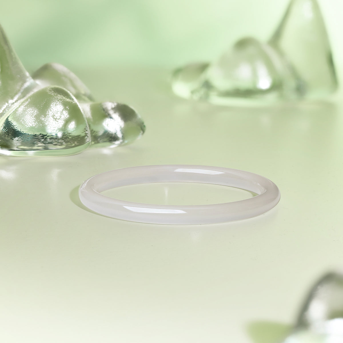 ZHOU LIU FU Chalcedony Bangle Classic White Natural Gemstone for Mom Women 58mm J1011820