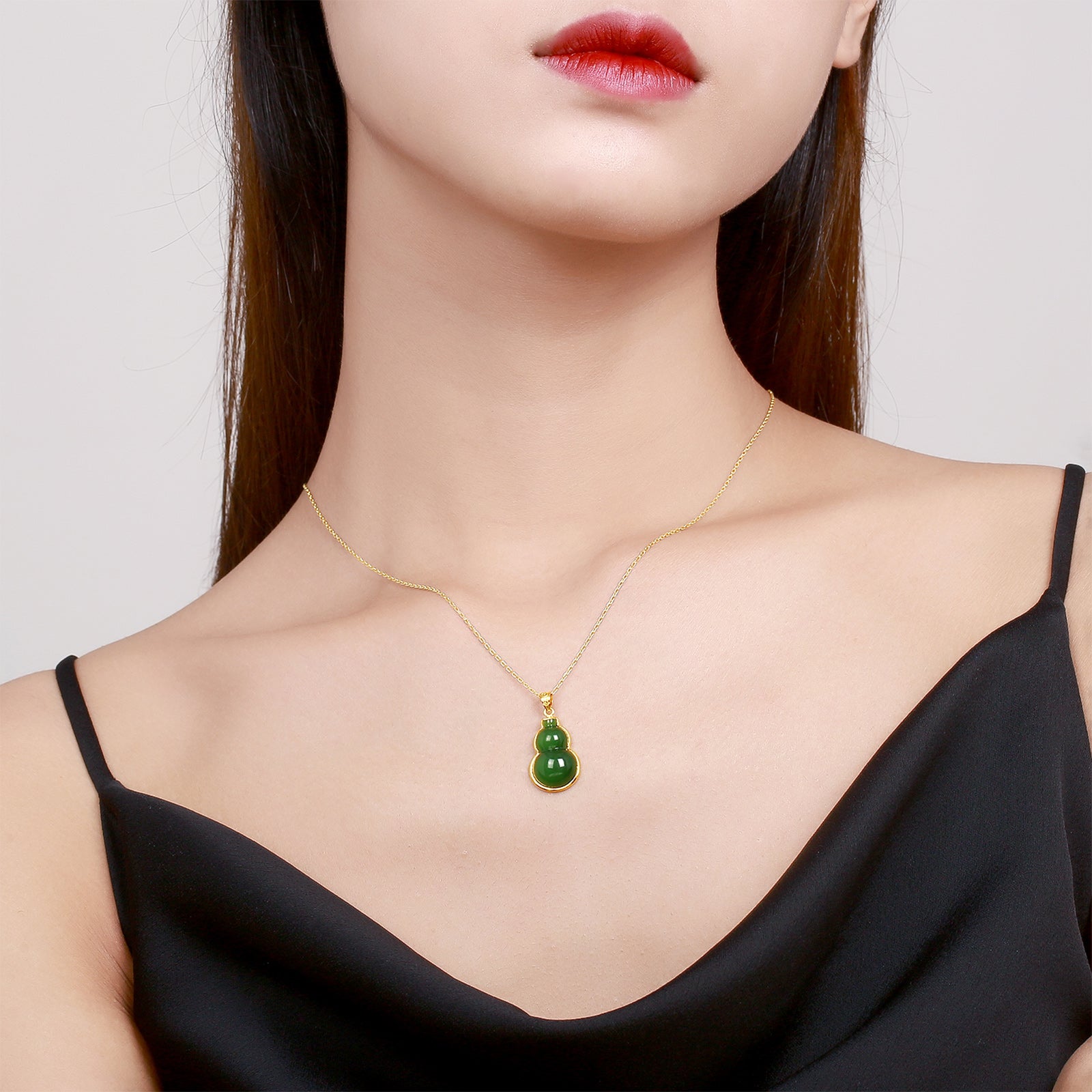 999.9 24K Gold Pendant Heitian Jade 0.8-1g Hulu AAYB046934