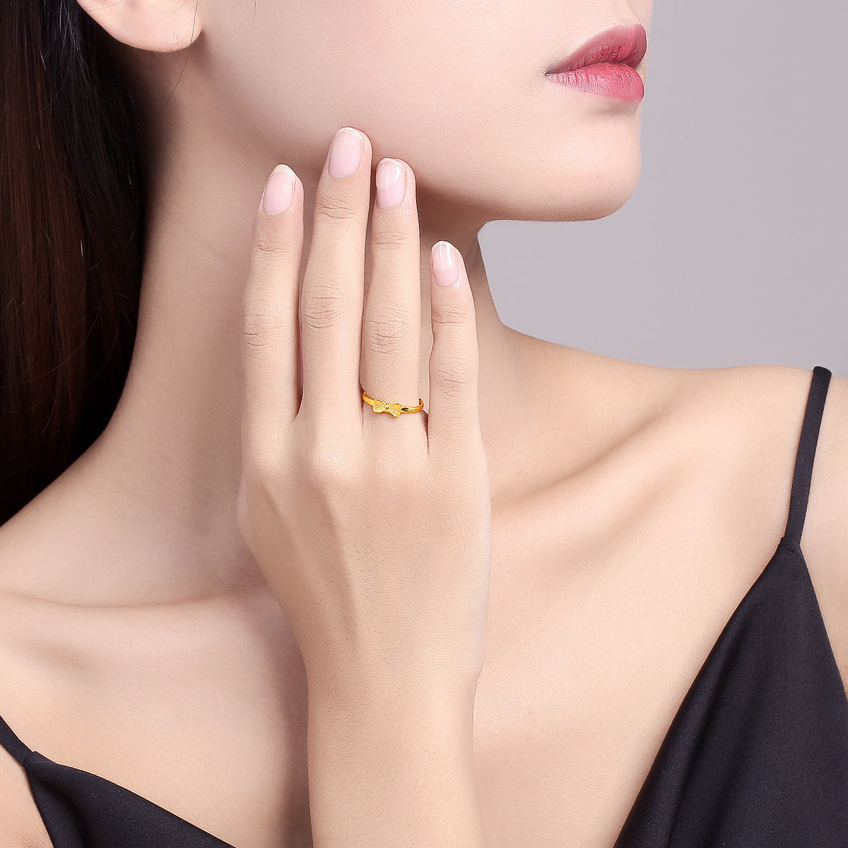 999 24K Gold Ring Bow 1.8-2.1g AA016686