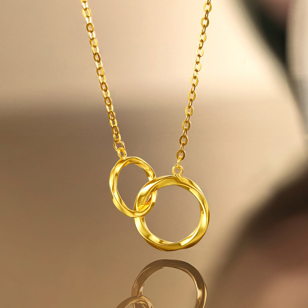 18K Gold Pendant Necklace Interlocking Circles 1.95-2.25g C0612669