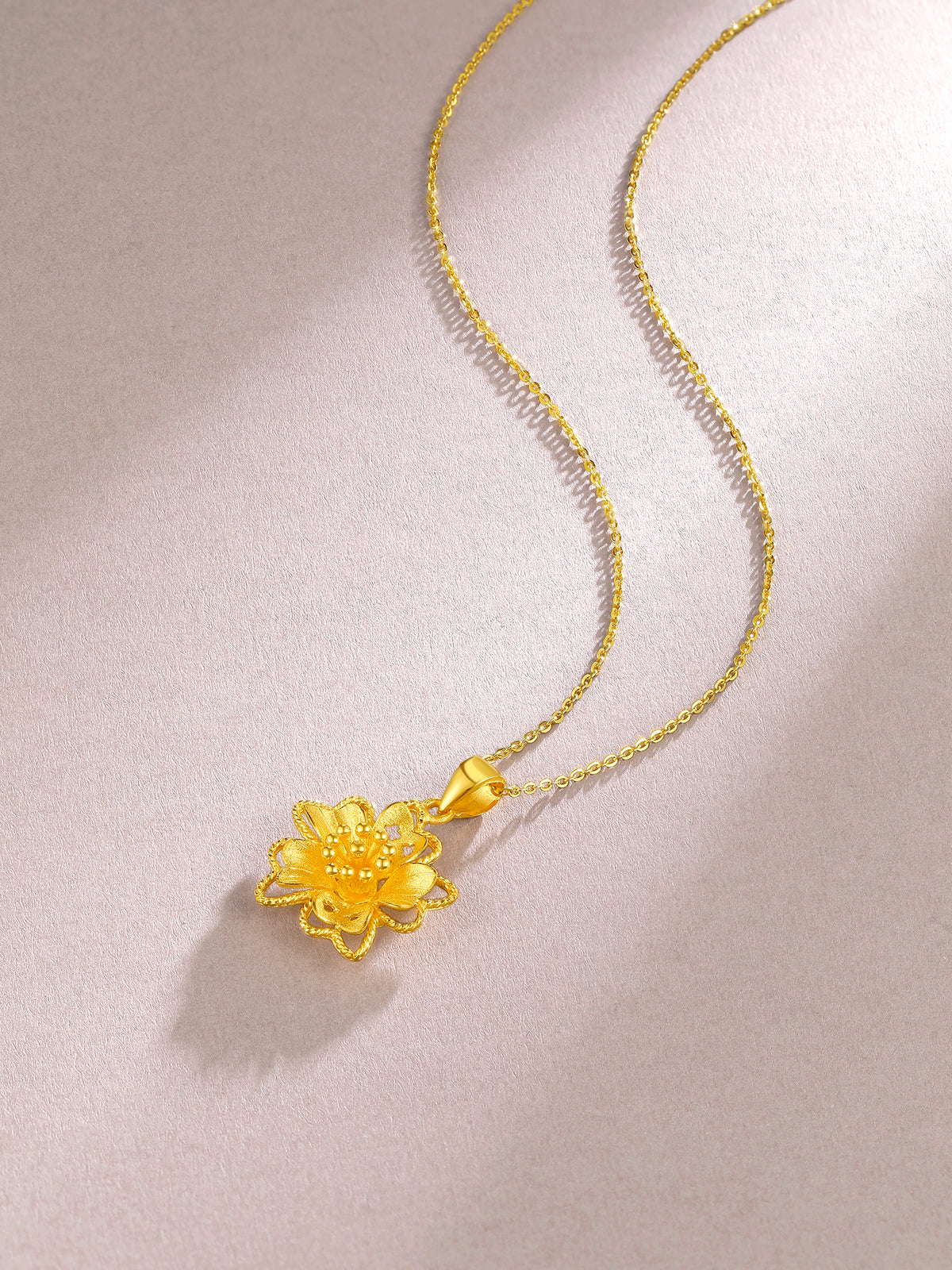 999 24K Gold Pendant Flower 3-3.7g A0410584