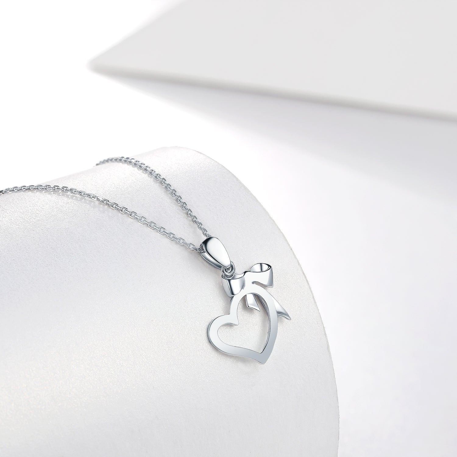 950 Platinum Pendant Heart 1.2-1.5g PT043976