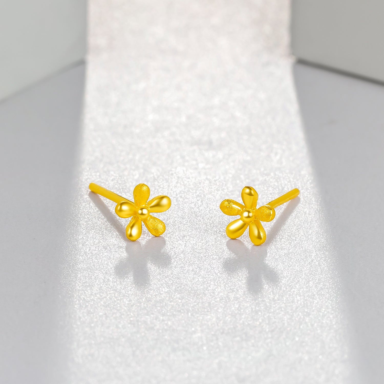 999 24K Gold Earrings Flower 0.8-1g AB093540